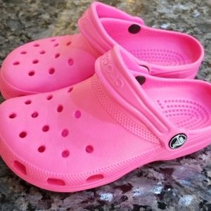 Crocs pink